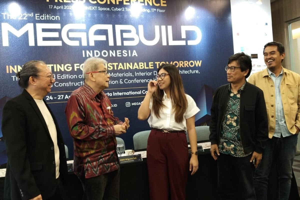 Furnitur Unik dari Sumpit Bekas dan Dekorasi Gelas Pukau MEGABUILD Indonesia 2025