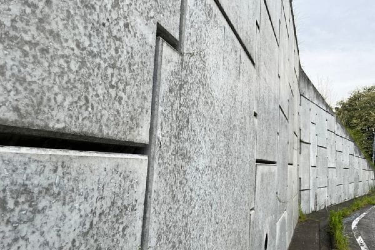 Retaining Wall: Definisi, Manfaat dan Cara Pembuatannya